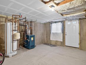 805 Pine Place, Bellmore NY 11710