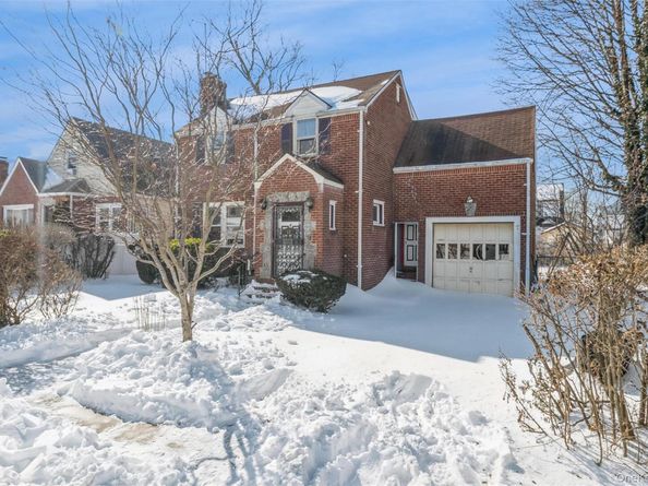 12 Taylor Place, Hempstead NY 11550