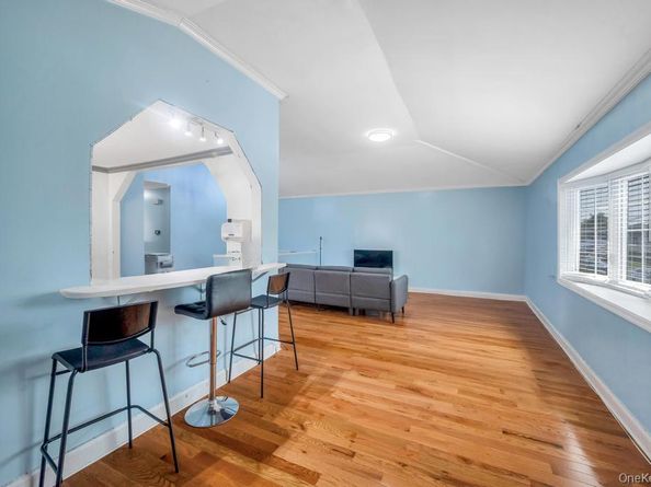 30 Sutton Street, Hempstead NY 11550