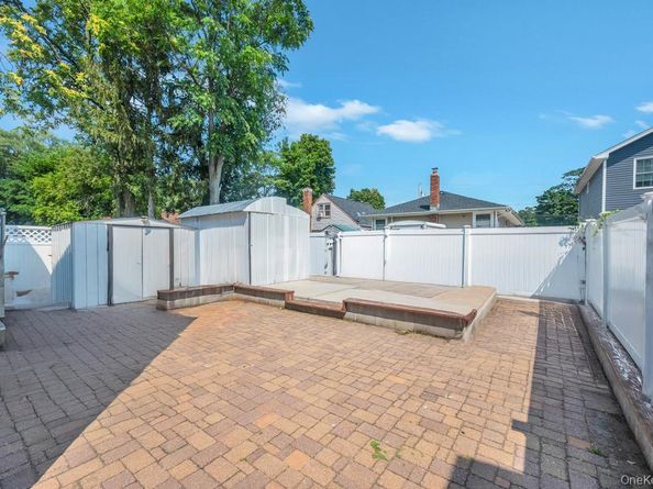 30 Sutton Street, Hempstead NY 11550