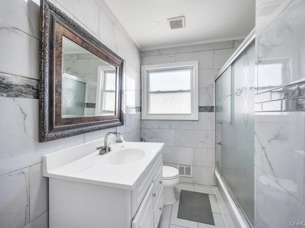 30 Sutton Street, Hempstead NY 11550