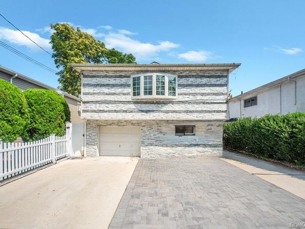 30 Sutton Street, Hempstead NY 11550