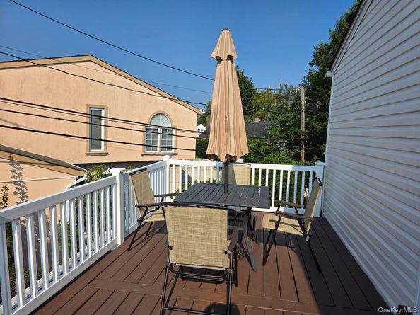 30 Aberdeen Road, New Hyde Park NY 11040