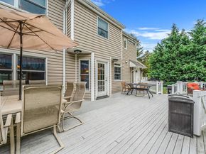 10 Spyglass Lane, East Setauket NY 11733