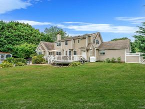 10 Spyglass Lane, East Setauket NY 11733