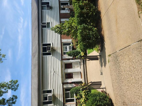 228-12 Stronghurst Avenue Lower, Queens Village NY 11427
