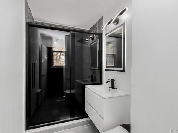 79 Lawrence Park Crescent 79, Bronxville NY 10708