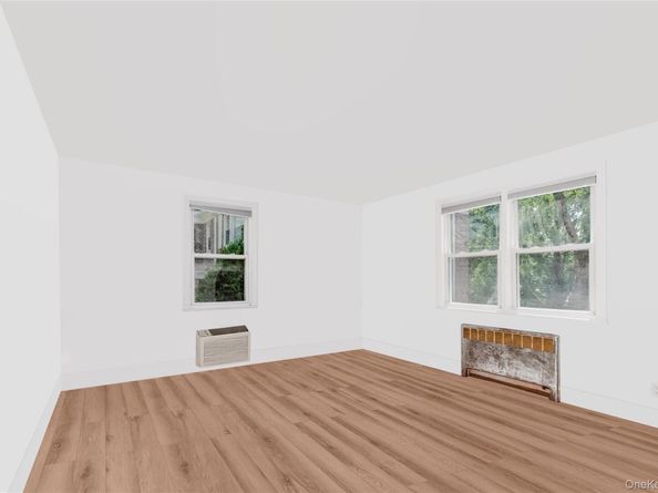 79 Lawrence Park Crescent 79, Bronxville NY 10708