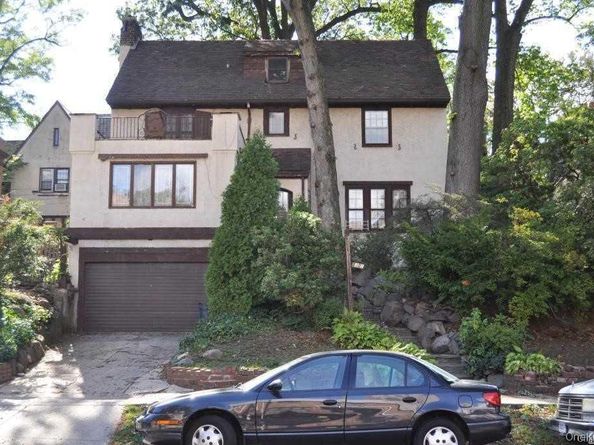 8302 116th Street, Richmond Hill NY 11418