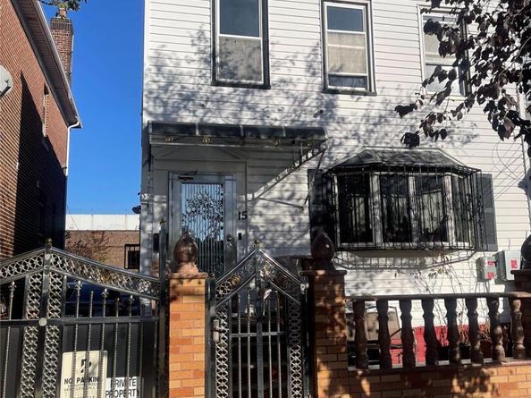 15 Euclid Avenue, Brooklyn NY 11208