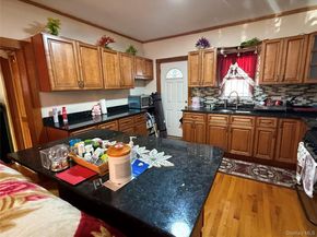 15 Euclid Avenue, Brooklyn NY 11208
