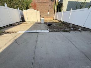 15 Euclid Avenue, Brooklyn NY 11208