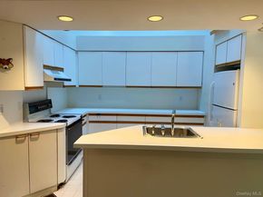 16 Karin Drive, East Hampton NY 11937