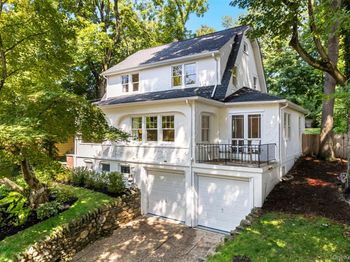 37 Devries Avenue