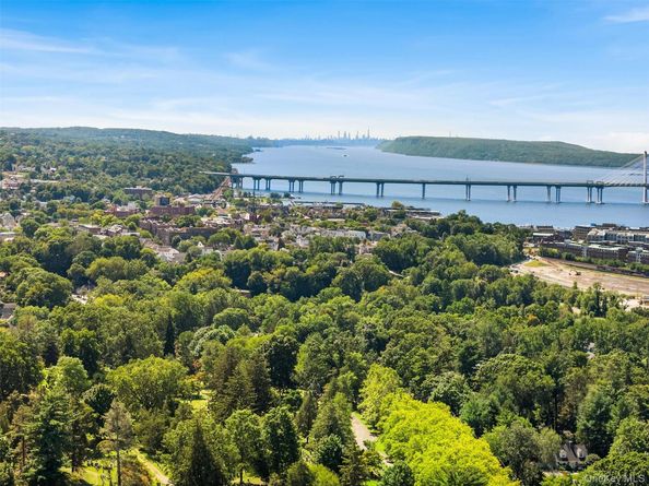 37 Devries Avenue, Sleepy Hollow NY 10591