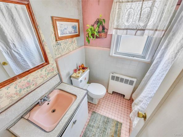 252 Lexington Avenue, West Hempstead NY 11552