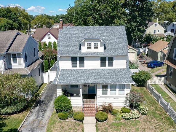67 Burtis Street, Lynbrook NY 11563