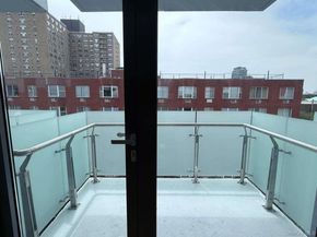 136-80 41 ave 7D, Flushing NY 11355