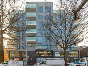 136-80 41 ave 7D, Flushing NY 11355