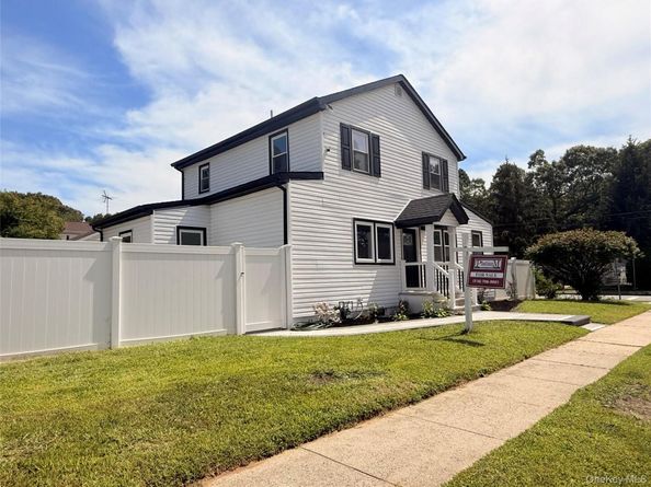 110 Saint Francis Saint Francis Street, Roosevelt NY 11575