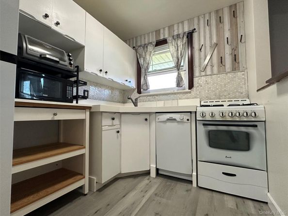 151 Fairharbor Drive 151, Patchogue NY 11772
