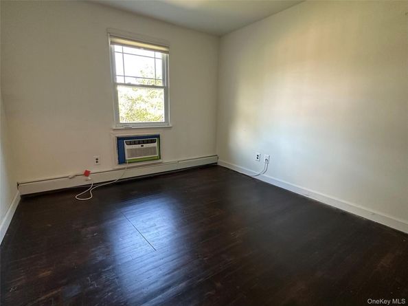 151 Fairharbor Drive 151, Patchogue NY 11772