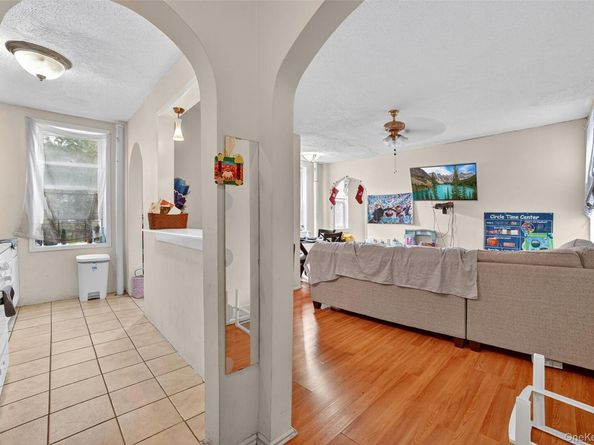 154 Radford Street 5H, Yonkers NY 10705