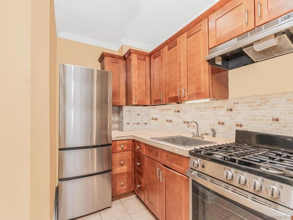 6535 Broadway 2G, Bronx NY 10471