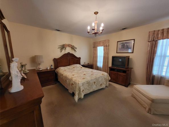 48 Kate Circle, Middle Island NY 11953