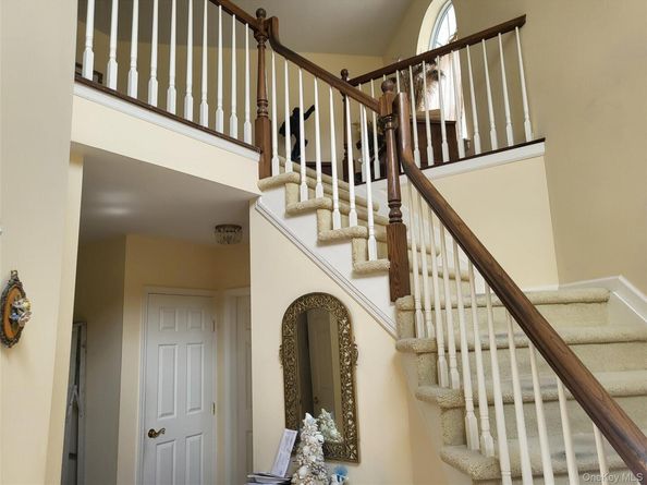 48 Kate Circle, Middle Island NY 11953