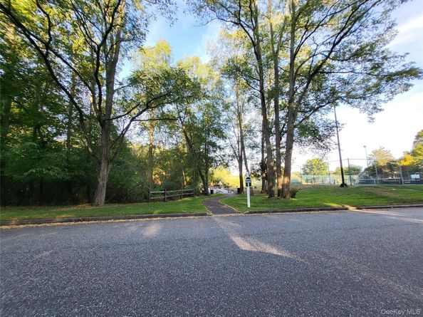 48 Kate Circle, Middle Island NY 11953