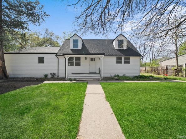 21A Lehigh Avenue, Centereach NY 11720