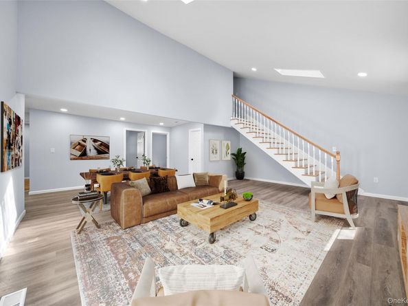 21 Lehigh Avenue, Centereach NY 11720