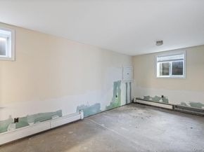411 Demott Avenue, Rockville Centre NY 11570