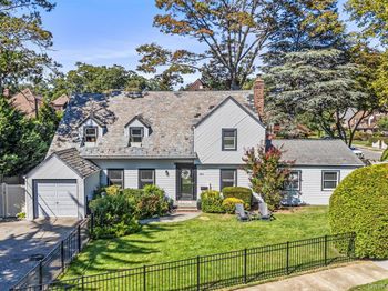 411 Demott Avenue