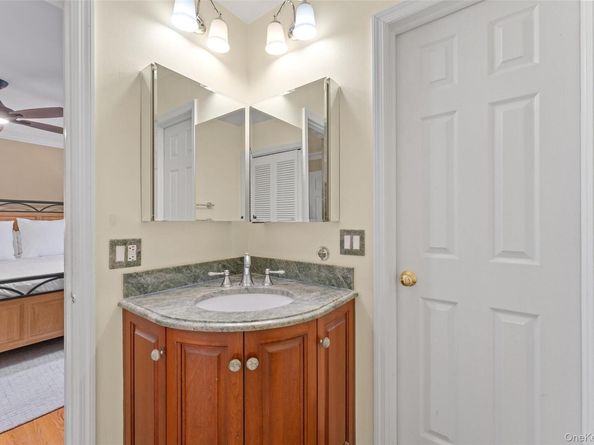 114 Oxford Road, New Rochelle NY 10804