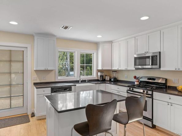 6 Gallatin Lane, East Hampton NY 11937