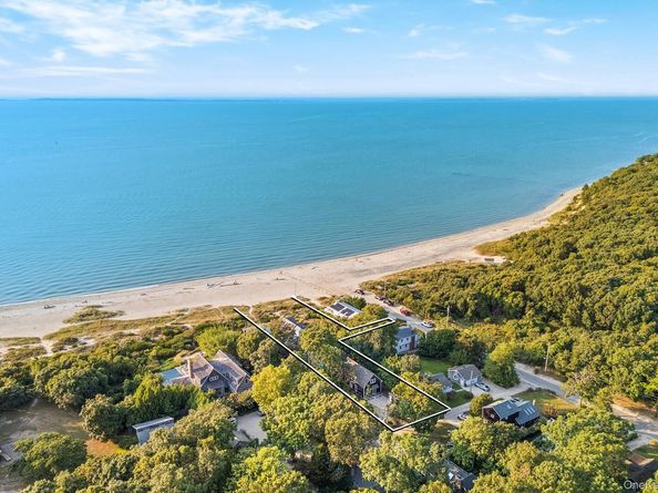 6 Gallatin Lane, East Hampton NY 11937