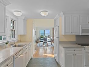 6 Gallatin Lane, East Hampton NY 11937