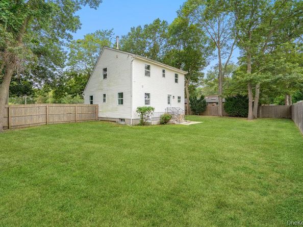 143 Robinwood Drive, Shirley NY 11967