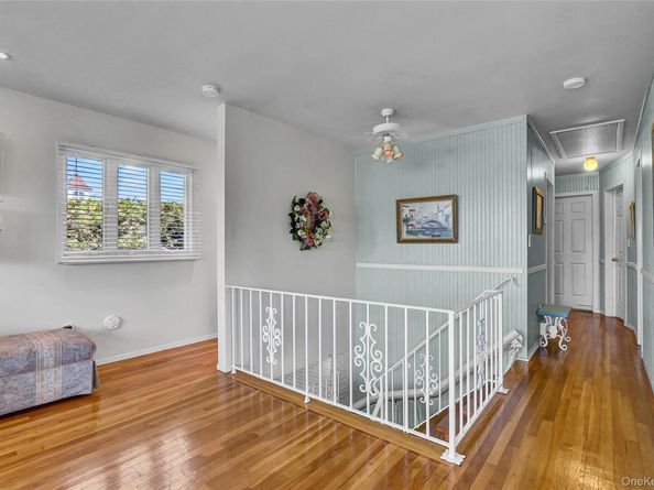 60 Baldwin Avenue, Point Lookout NY 11569