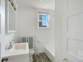 27-12 Ditmars Boulevard, Astoria NY 11105