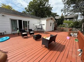 11 Weathervane Way, Dix Hills NY 11746