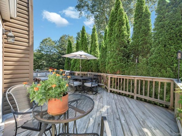 69 Forest Road, Kings Park NY 11754