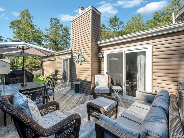 69 Forest Road, Kings Park NY 11754