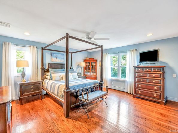 69 Forest Road, Kings Park NY 11754