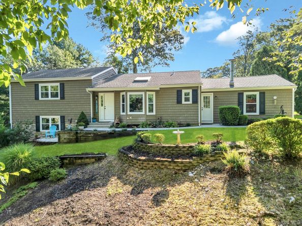 69 Forest Road, Kings Park NY 11754