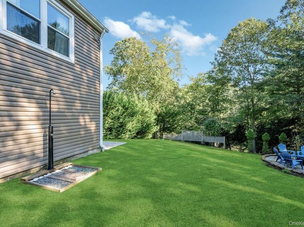 69 Forest Road, Kings Park NY 11754