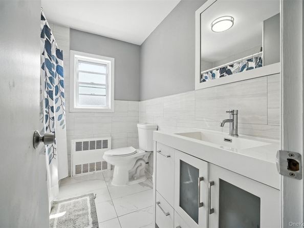 112 Casper Street, Valley Stream NY 11580