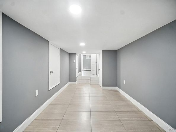 112 Casper Street, Valley Stream NY 11580